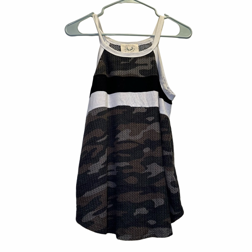 Filly Flair Camo Top Size Medium
